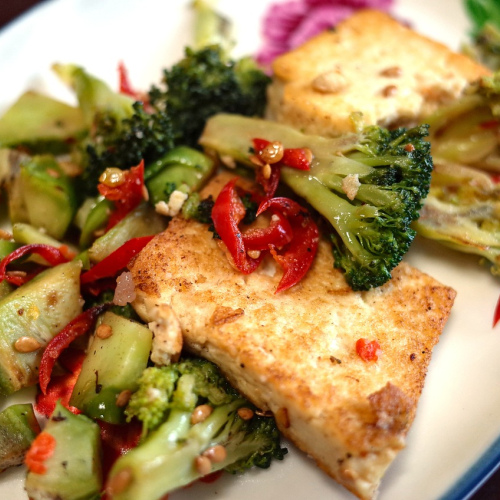 Vegetarian Tofu Katsu Bowl